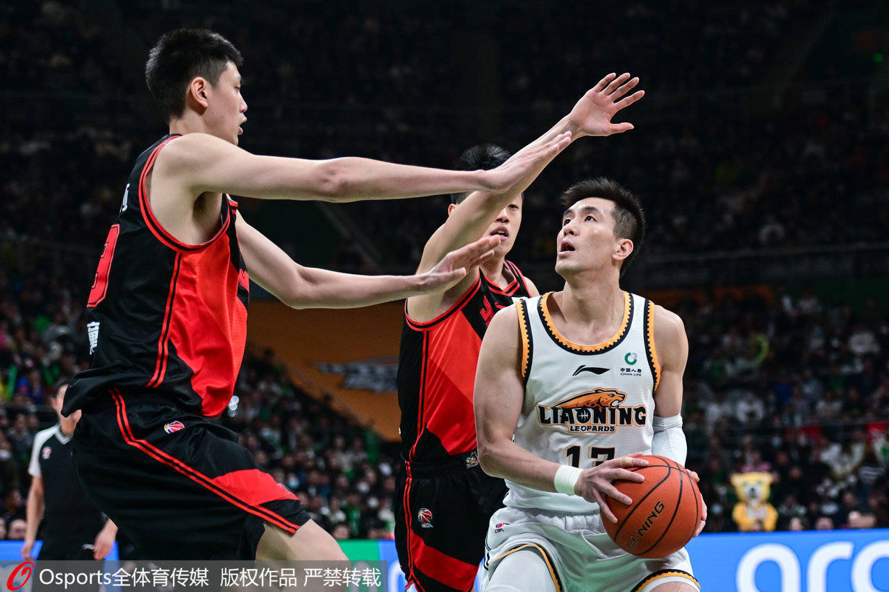 马来西亚队碾压法国队，黄鸭组合带队取胜