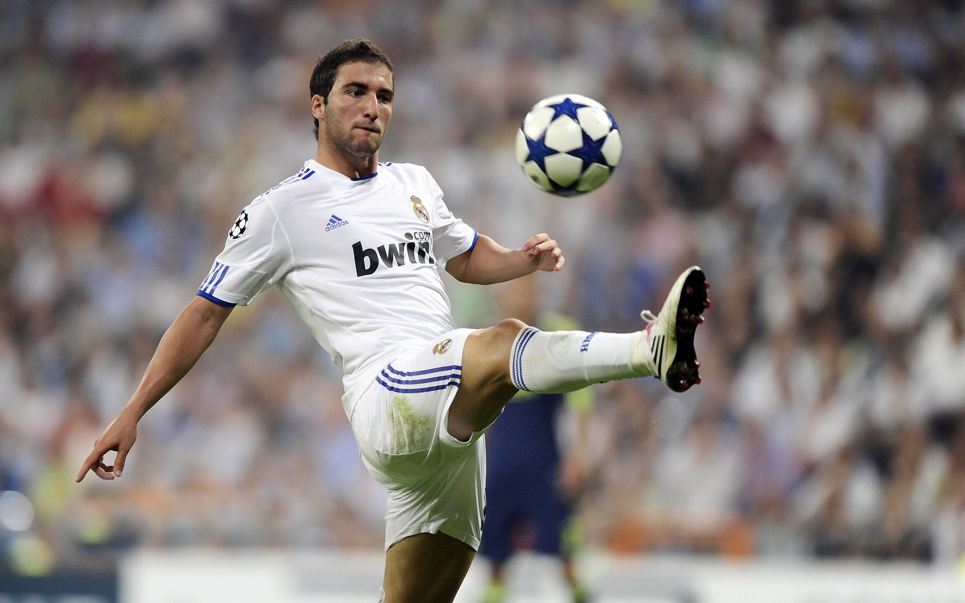 爱游戏在线-多特蒙德强势拿下巴西，伊萨克成为关键先生